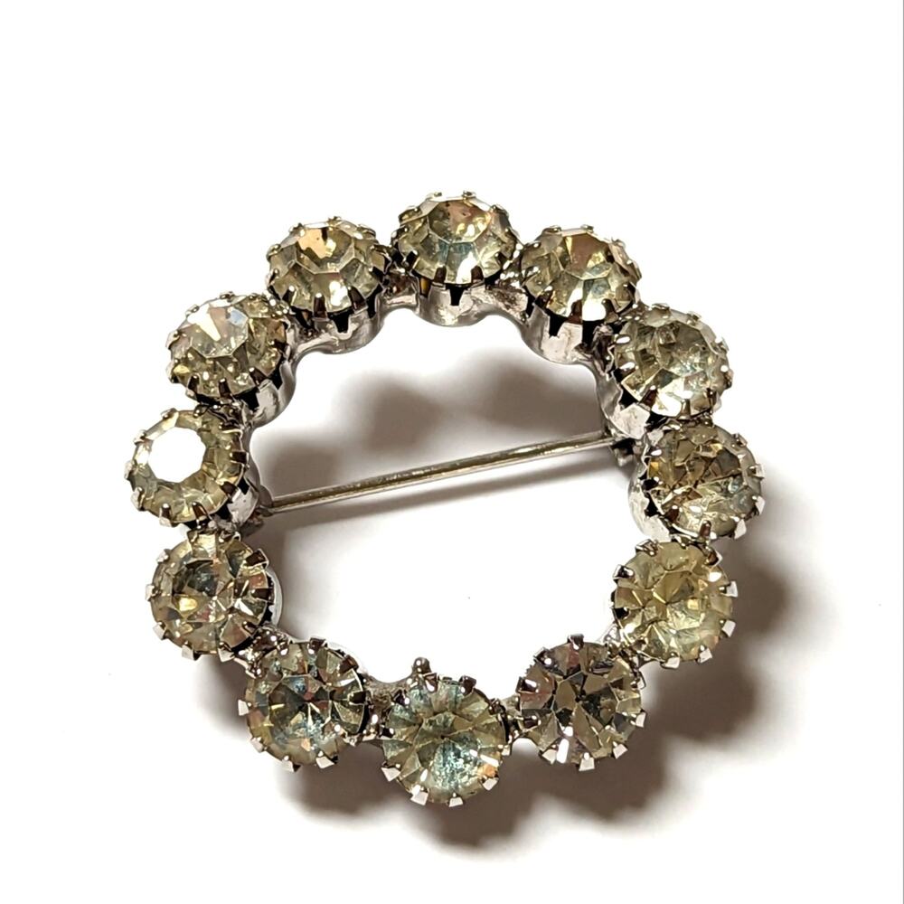 Vintage Prong Set Rhinestone Glam Open Circle Wreath Rhinestone Brooch